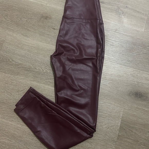 Zenana High rise faux leather Leggings - Picture 5 of 5